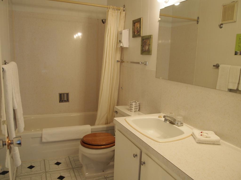 Motel Lyse Rimouski Phòng bức ảnh